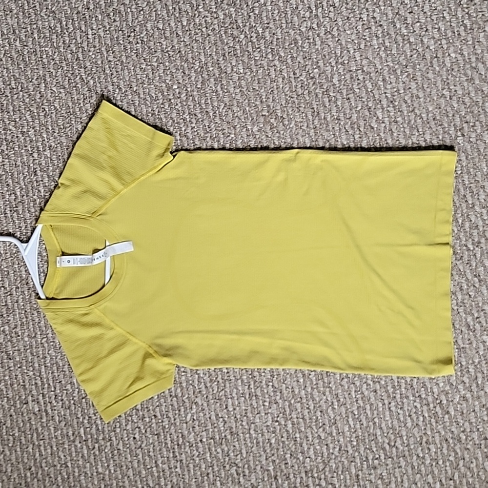 Lululemon swiftly tech